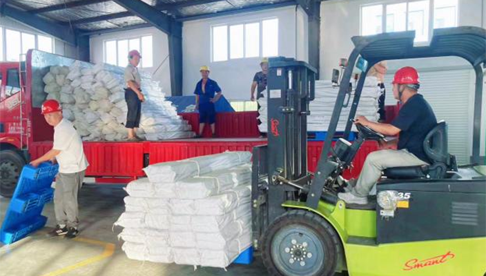 武汉大米集团星夜驰援防汛物资